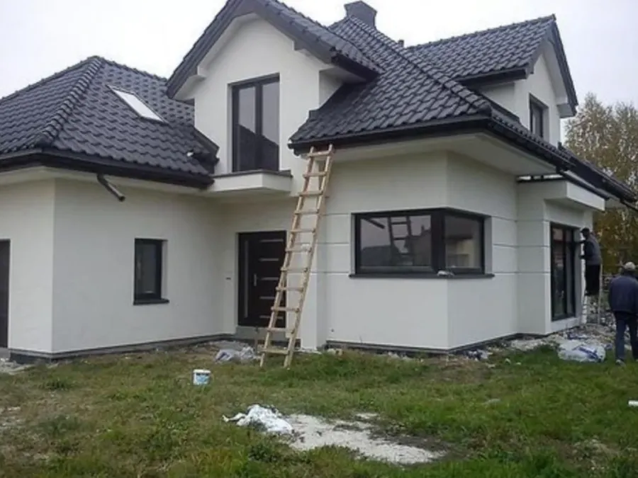 Gönül İnşaat prefabrik ev uygulaması, merdivenle cephe çalışması